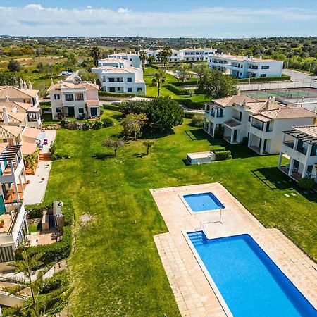 A Vilita Beach Apartment Пера Экстерьер фото