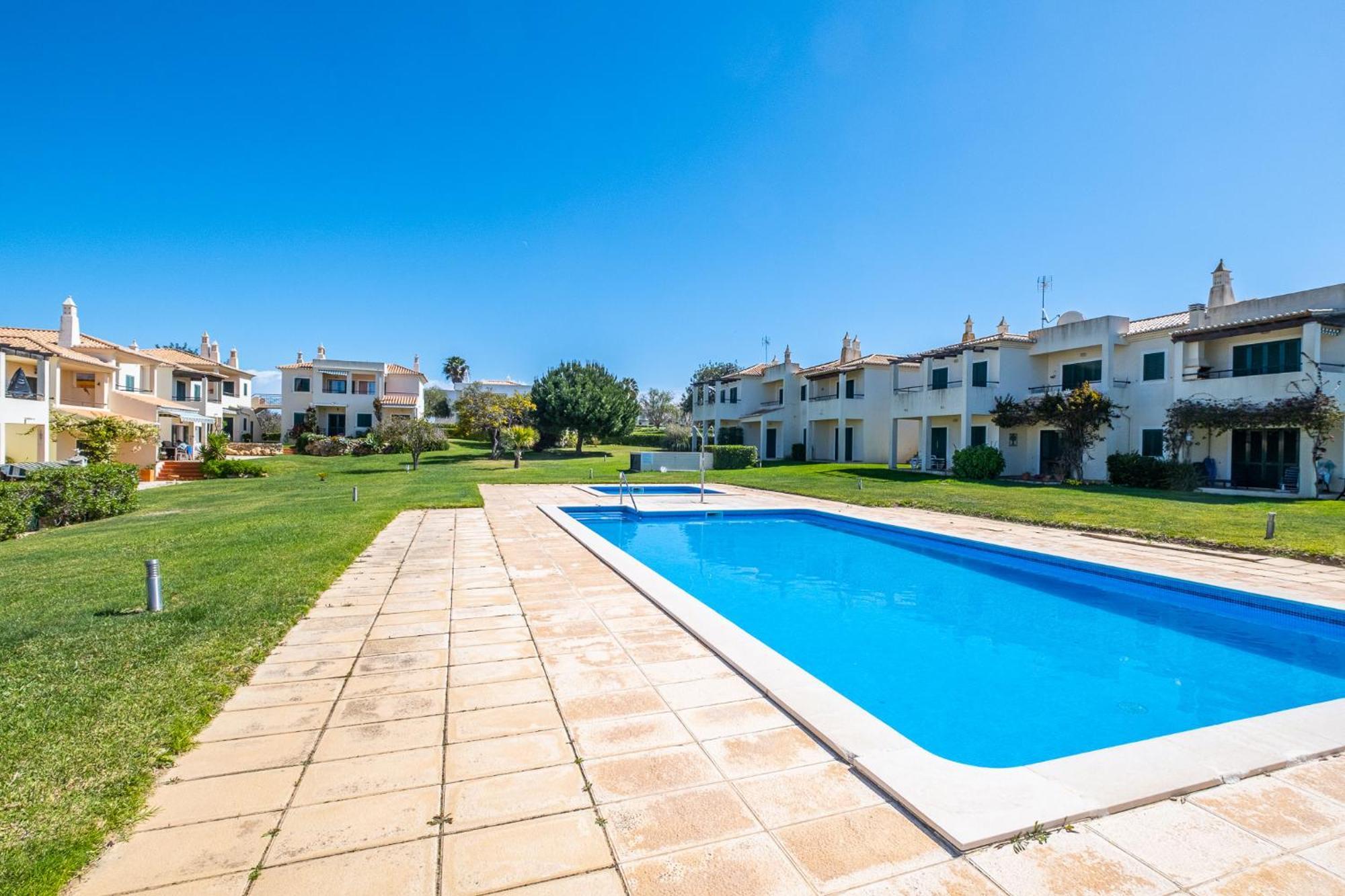 A Vilita Beach Apartment Пера Экстерьер фото